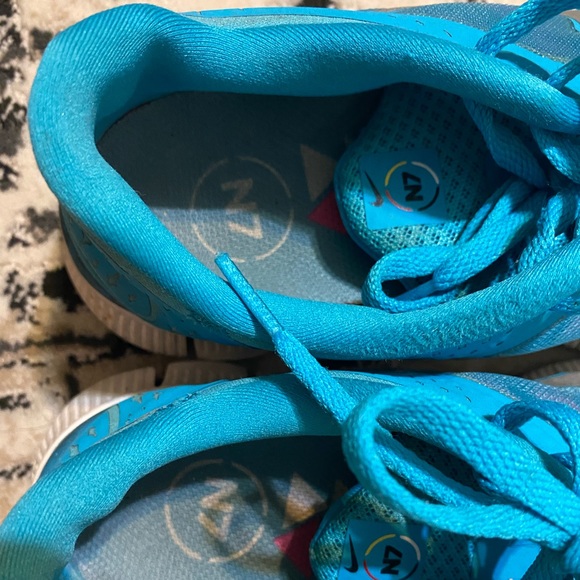 Blue Nike Free Run - Picture 5 of 6